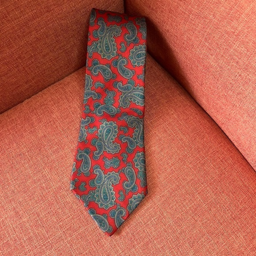 GEOFFREY BEENE‎ SILK TIE